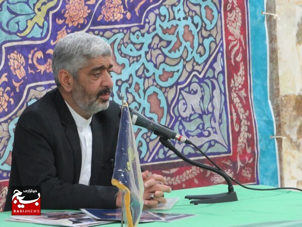 برگزاری همایش جهاد تبیین در روستای سالم آباد برگزاری همایش جهاد تبیین در روستای سالم آباد