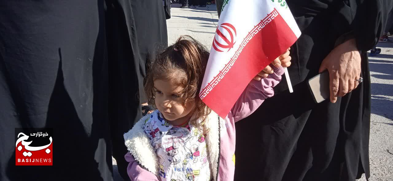 ۲۲ بهمن تماشایی در لنده