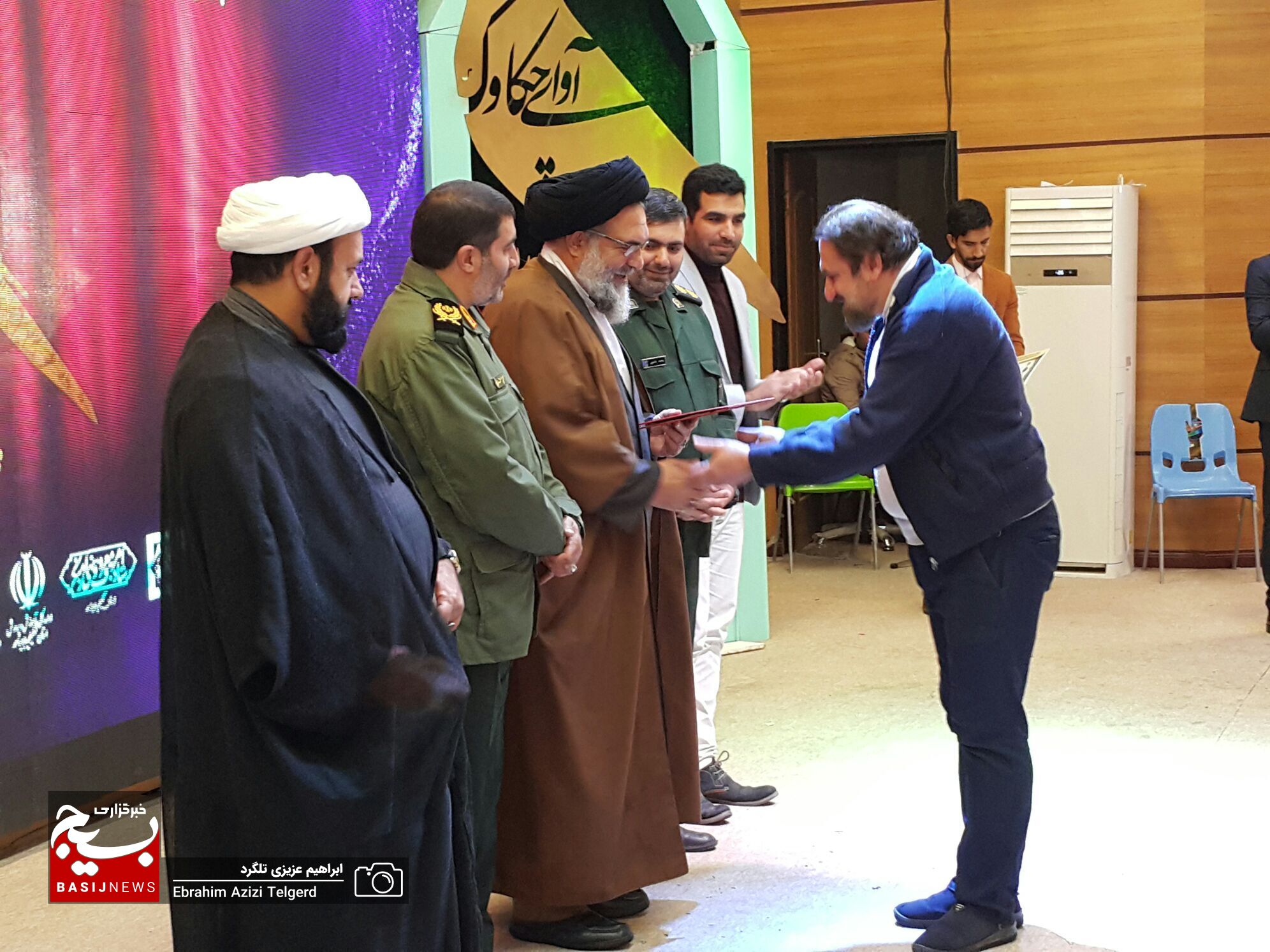 آیین اختتامیه چهارمین جشنواره سرودهای حماسی و انقلابی آوای چکاوک