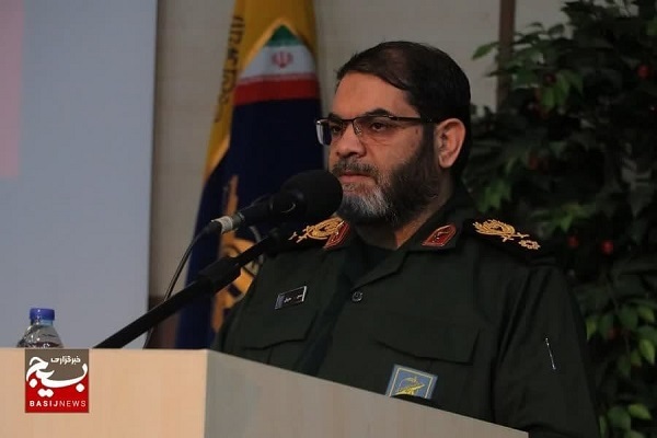 قدردانی از ۵۰۰ پایگاه مقاومت بسیج در دهه مقاومت/مردم ما شایستهترین در طول تاریخ هستند قدردانی از ۵۰۰ پایگاه مقاومت بسیج در دهه مقاومت/مردم ما شایستهترین در طول تاریخ هستند