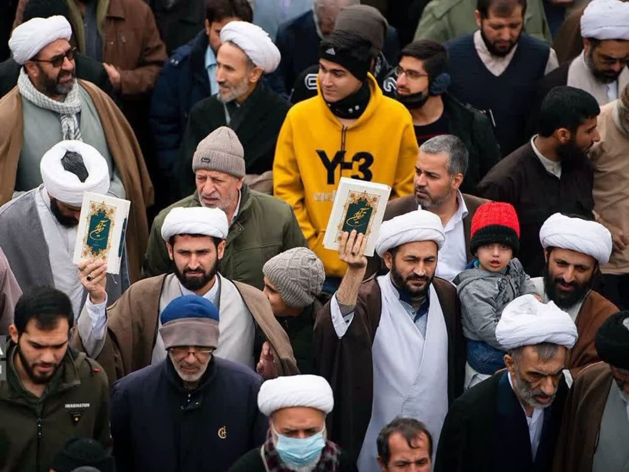 اساتید و نخبگان حوزه علمیه قم اهانت به قرآن را محکوم کردند اساتید و نخبگان حوزه علمیه قم اهانت به قرآن را محکوم کردند