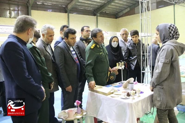 نمایشگاه مشاغل خانگی و اقتصاد مقاومتی در لارستان افتتاح شد نمایشگاه مشاغل خانگی و اقتصاد مقاومتی در لارستان افتتاح شد
