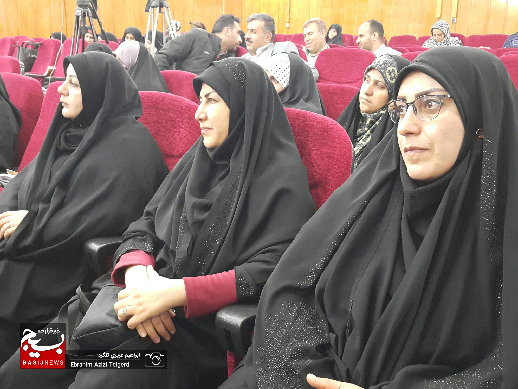 تصاویر اولین کنگره استانی زنان اثرگذار کهگیلویه و بویراحمد