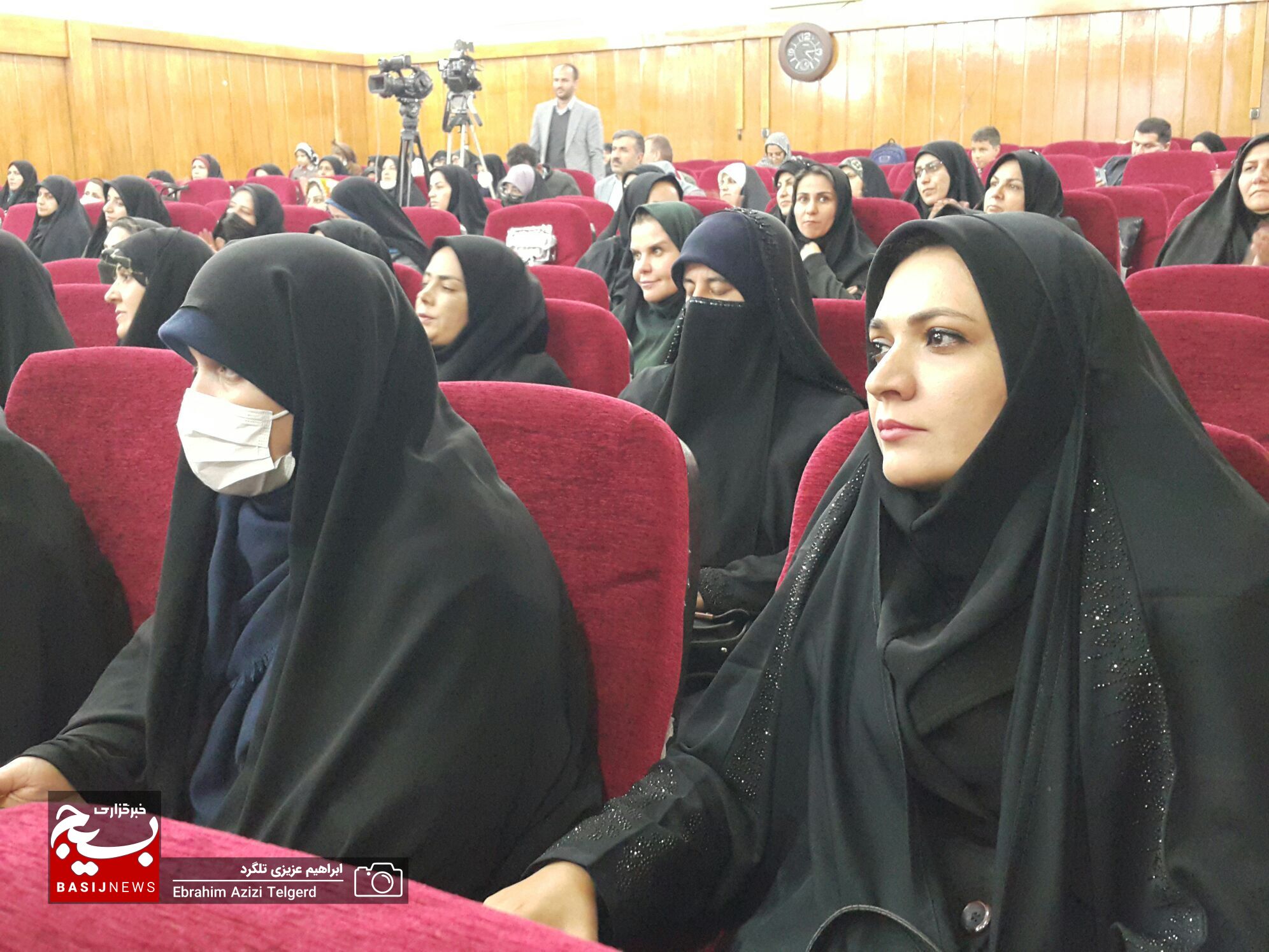 تصاویر اولین کنگره استانی زنان اثرگذار کهگیلویه و بویراحمد