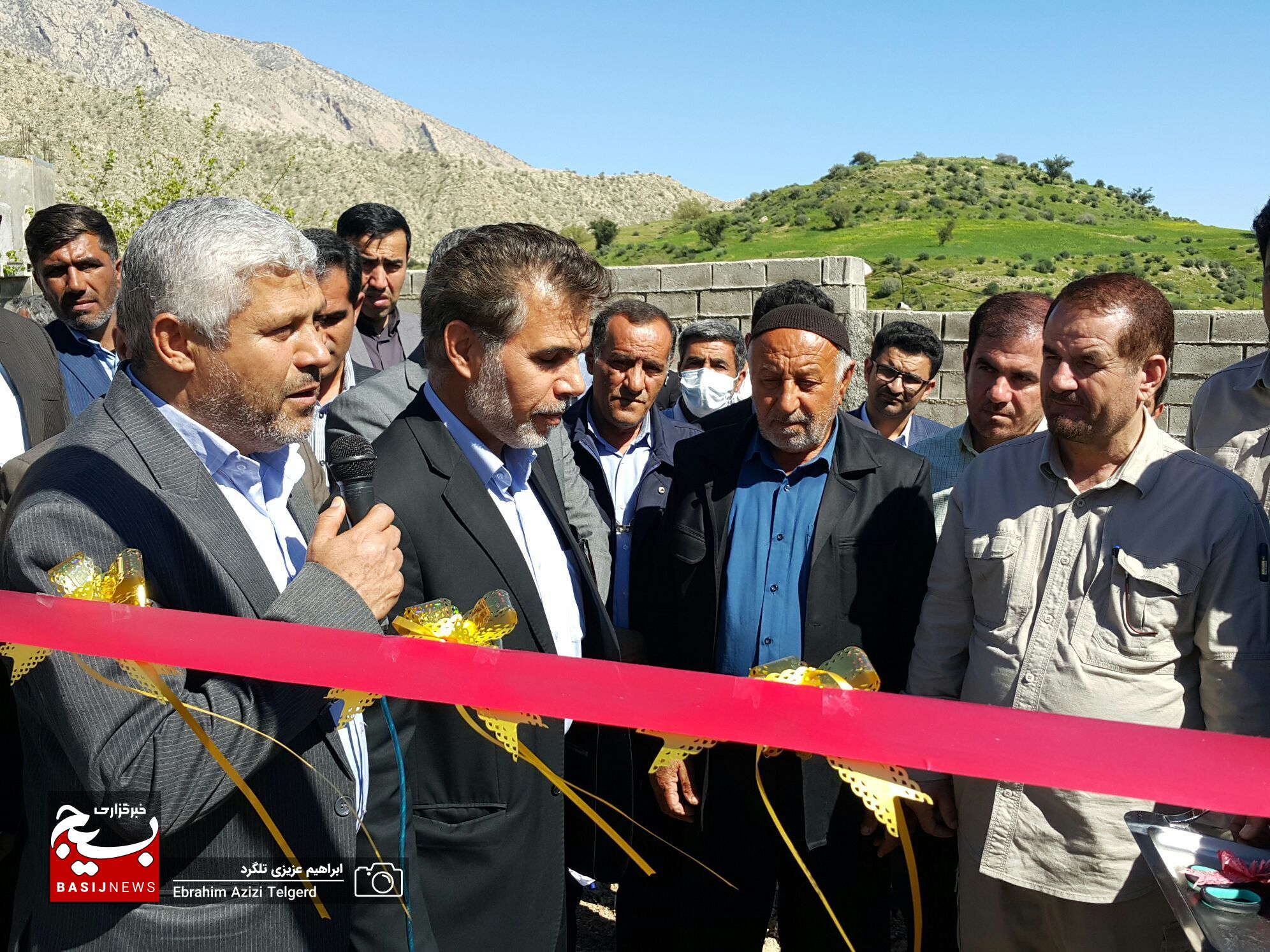 خانه بهداشت خیرساز روستای مال ملا در شهرستان لنده به بهره برداری رسید / تقدیر ویژه استاندار از خیر گراشی و مجمع خیرین سلامت کهگیلویه و بویراحمد/احمدزاده: خانه بهداشت مال ملا بسیار باکیفیت ساخته شده است