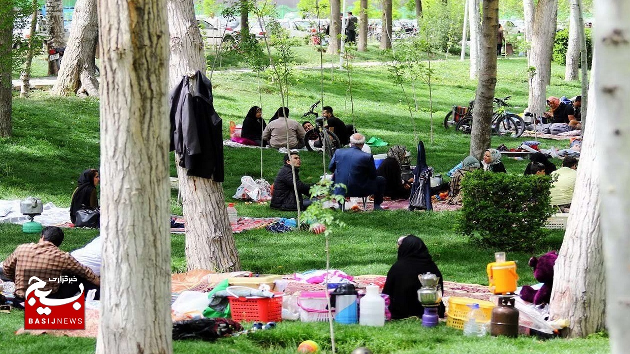 امنیت روانی و اجتماعی مردم خط قرمز قرارگاه نوزده دی استان قم است امنیت روانی و اجتماعی مردم خط قرمز قرارگاه نوزده دی استان قم است