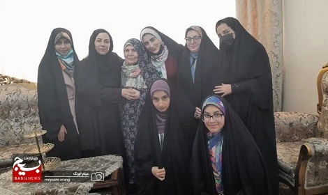 برگزاری جشن بعثت حضرت ختمی مرتبت در منزل شهید حسینی
