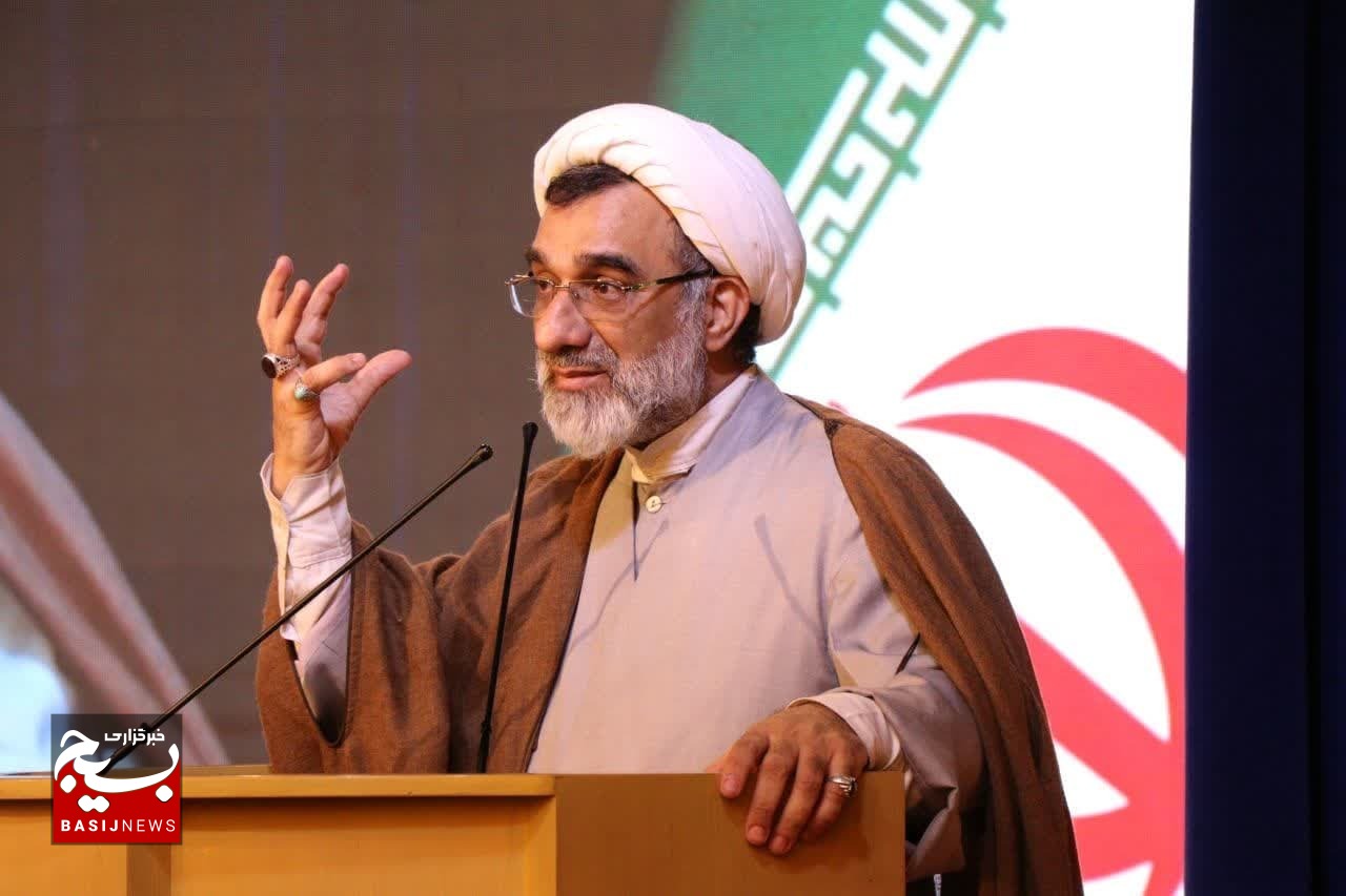 رژیم صهیونیستی، اختاپوس رسانه ای است/فقدان شبکه واحد و انبوه، ضعف جبهه رسانۀ انقلاب است