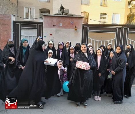 برگزاری جشن میلاد امام حسین(ع) در منزل شهید پرویز کلیی آبادی