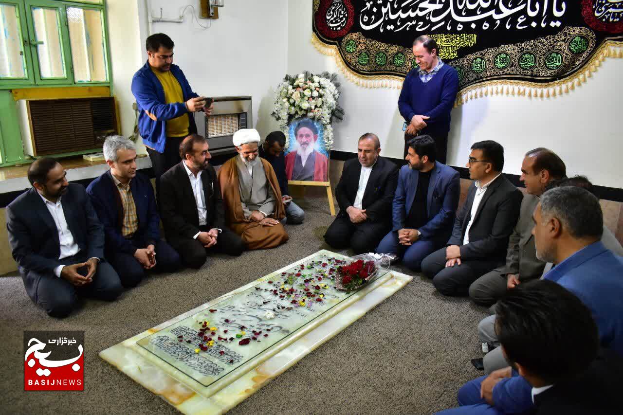 ادای احترام مدیرکل آموزش و پرورش کهگیلویه و بویراحمد به علمای شاخص شهرستان کهگیلویه