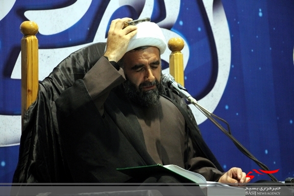 مراسم احیاء شب ۱۹ ماه مبارک رمضان در مصلی بوشهر برگزار شد + تصاویر