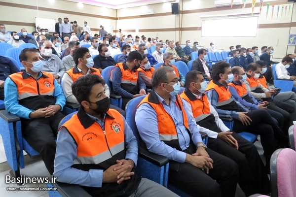 همایش گرامیداشت هفته بسیج کارگری در بوشهر برگزار شد/ تجلیل از 24 کارگر نمونه واحدهای تولیدی و صنعتی استان همایش گرامیداشت هفته بسیج کارگری در بوشهر برگزار شد/ تجلیل از 24 کارگر نمونه واحدهای تولیدی و صنعتی استان
