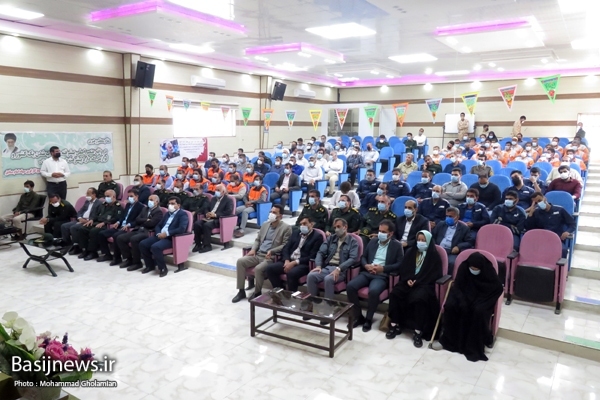 همایش گرامیداشت هفته بسیج کارگری در بوشهر برگزار شد/ تجلیل از 24 کارگر نمونه واحدهای تولیدی و صنعتی استان همایش گرامیداشت هفته بسیج کارگری در بوشهر برگزار شد/ تجلیل از 24 کارگر نمونه واحدهای تولیدی و صنعتی استان
