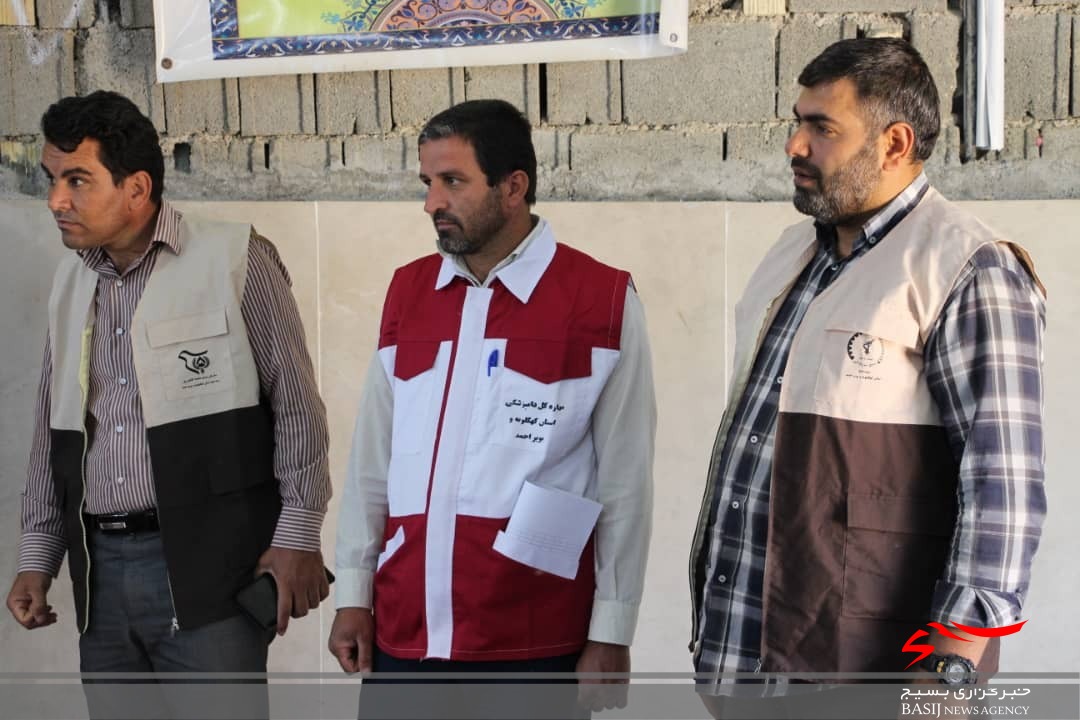 خدمات رسانی سازمان بسیج جامعه کشاورزی کهگیلویه و بویراحمد به روستاهای سخت گذر استان/ واکسیناسیون ۲۵۰۰ راس دام در مورنا