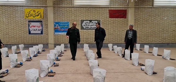 توزیع بسته های معیشتی و ارائه خدمات درمانی در خلخال بمناسبت هفته جهاد سازندگی
