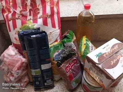 تهیه و توزیع تعدادی بسته ی معیشتی و سیسمونی ویژه خانواده های آبرومند