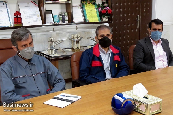 دیدار اعضای ستاد هفته کارگر بوشهر با فرمانده سپاه این استان/ امسال ۳۰ هزار نفر شغل در استان ایجاد می&zwnj;شود