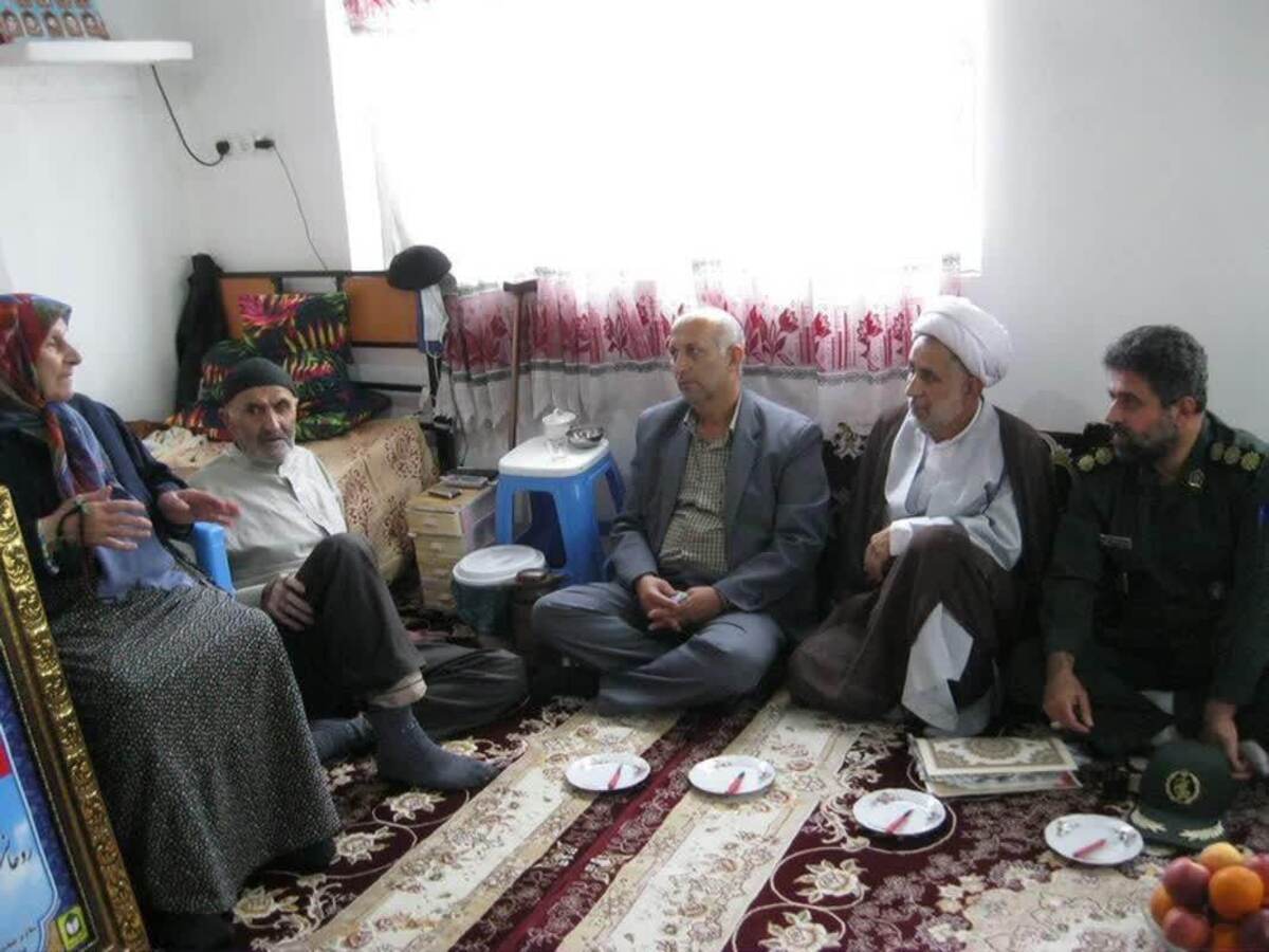 دشمن در تلاش است چهره روحانیت را خدشه دار کند