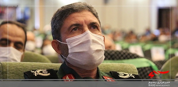 طلاب و روحانیت در تمامی عرصههای مورد نیاز انقلاب پیشگام بودند طلاب و روحانیت در تمامی عرصههای مورد نیاز انقلاب پیشگام بودند