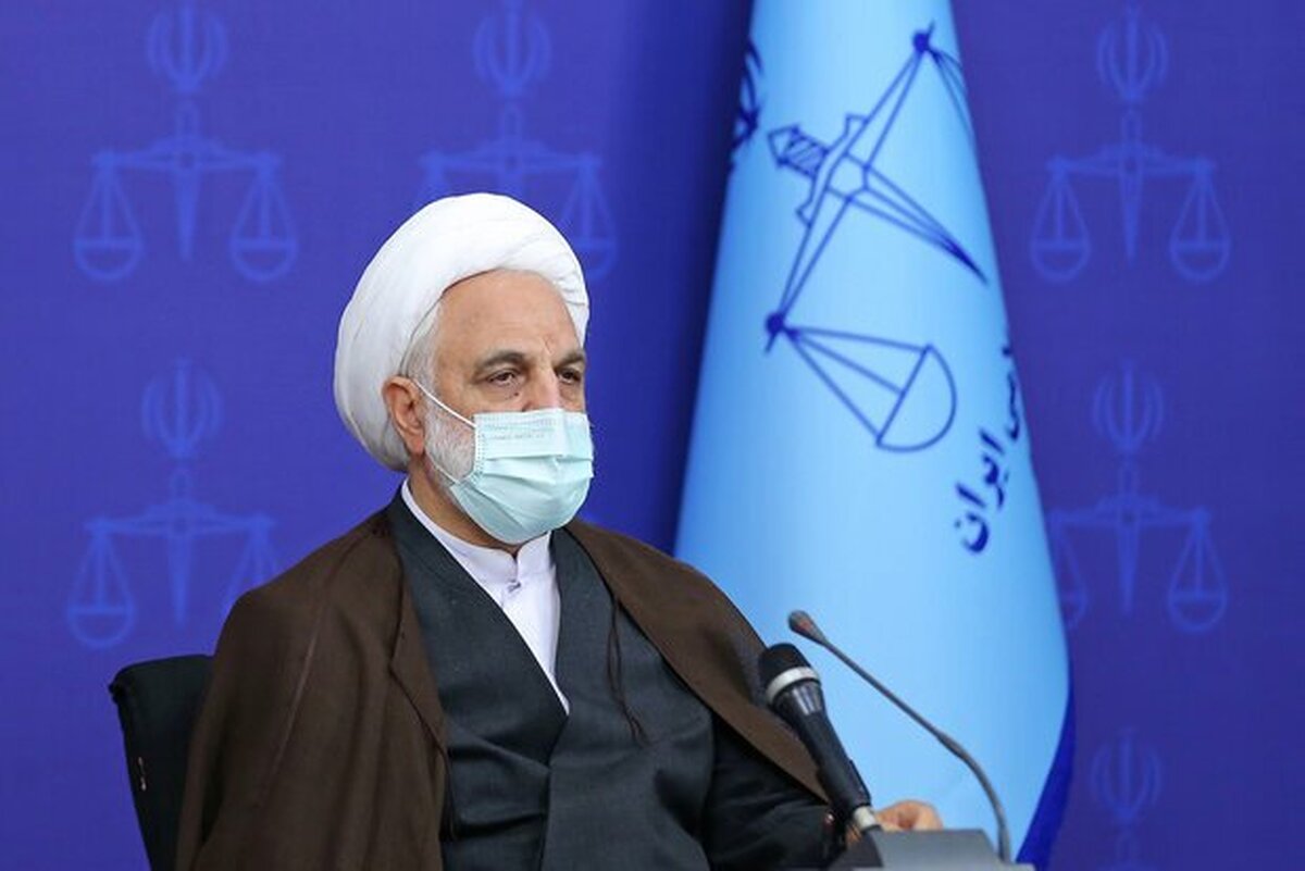 تفاوتی بین فرد انقلابی و غیرانقلابی در رسیدگی به جرایم وجود ندارد