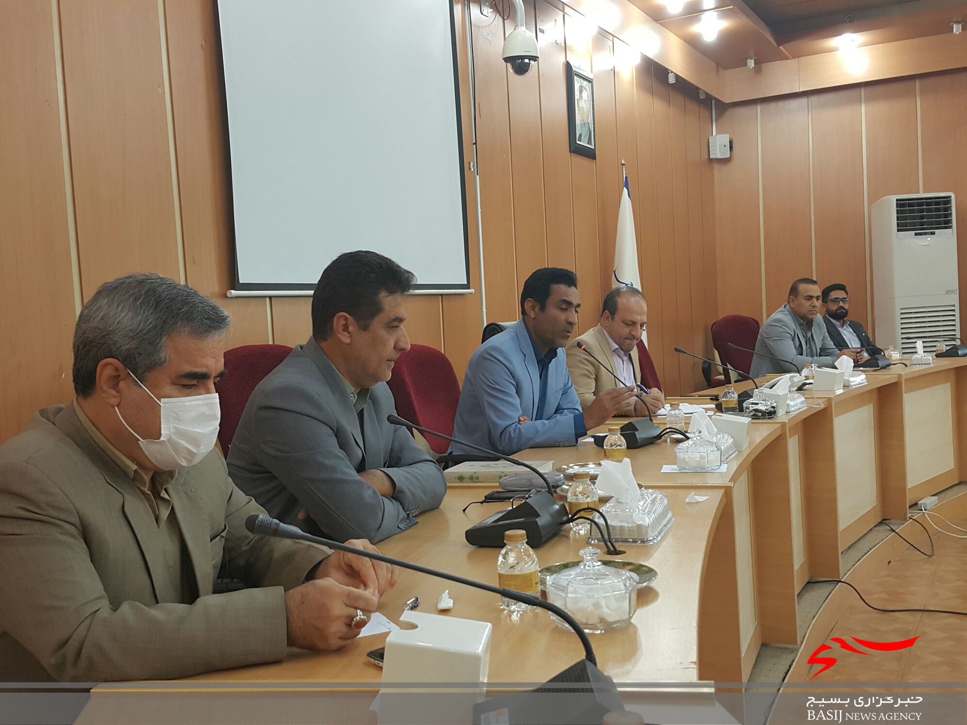 مهمترین موانع سرمایه گذاری در استان/ وعده معاون اقتصادی استاندار به خبرنگاران کهگیلویه و بویراحمد/ آیا مشکلات خبرنگاران حل می شود؟