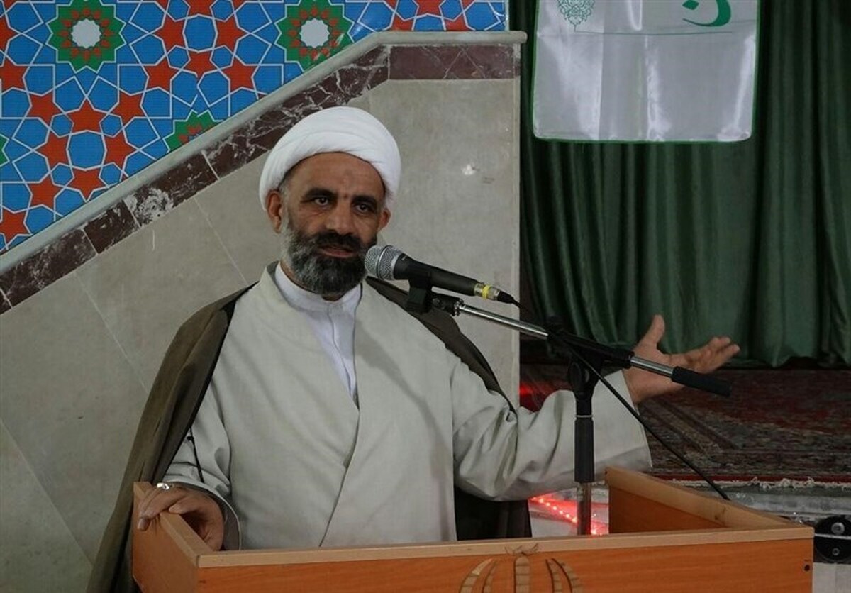 تبعیت از رهبر فرزانه انقلاب اسلامی، روشن‌ترین راه پیروی از خط امام خمینی (ره) است