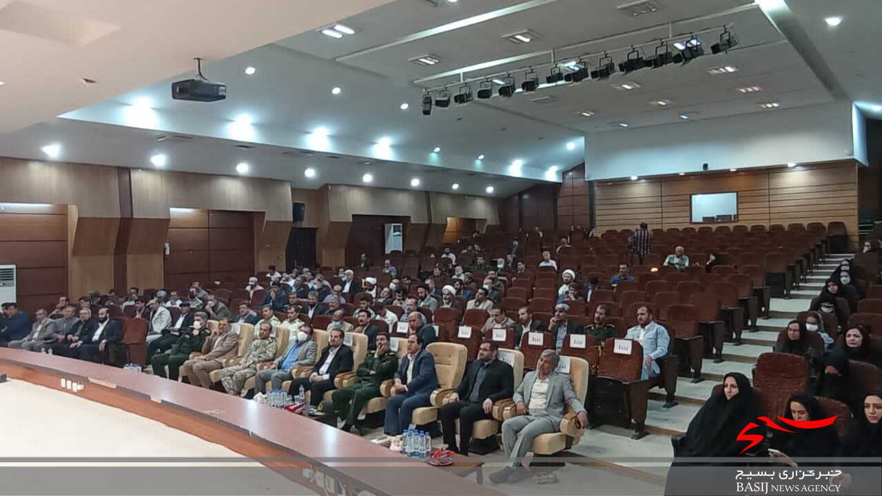 رونمایی از ۶ عنوان کتاب تاریخ شفاهی دفاع مقدس کهگیلویه و بویراحمد