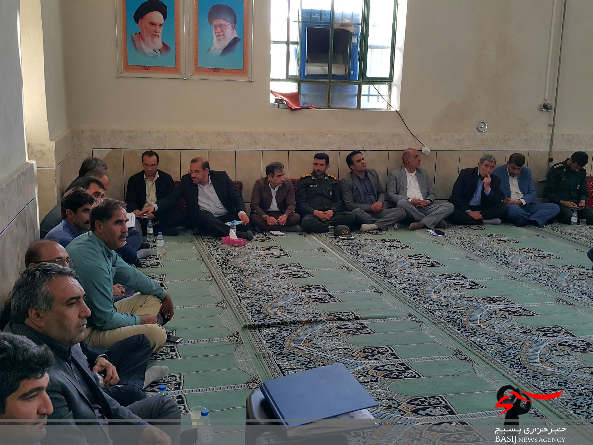 میز خدمت جهادی ناحیه مقاومت بسیج یاسوج در چنارستان وسطی و علیا و پیگیری مشکلات مردم / واکنش روشنفکر به برگشت خوردن اعتبارات استان/ روشنفکر چه کسانی را به خدا واگذار کرد؟