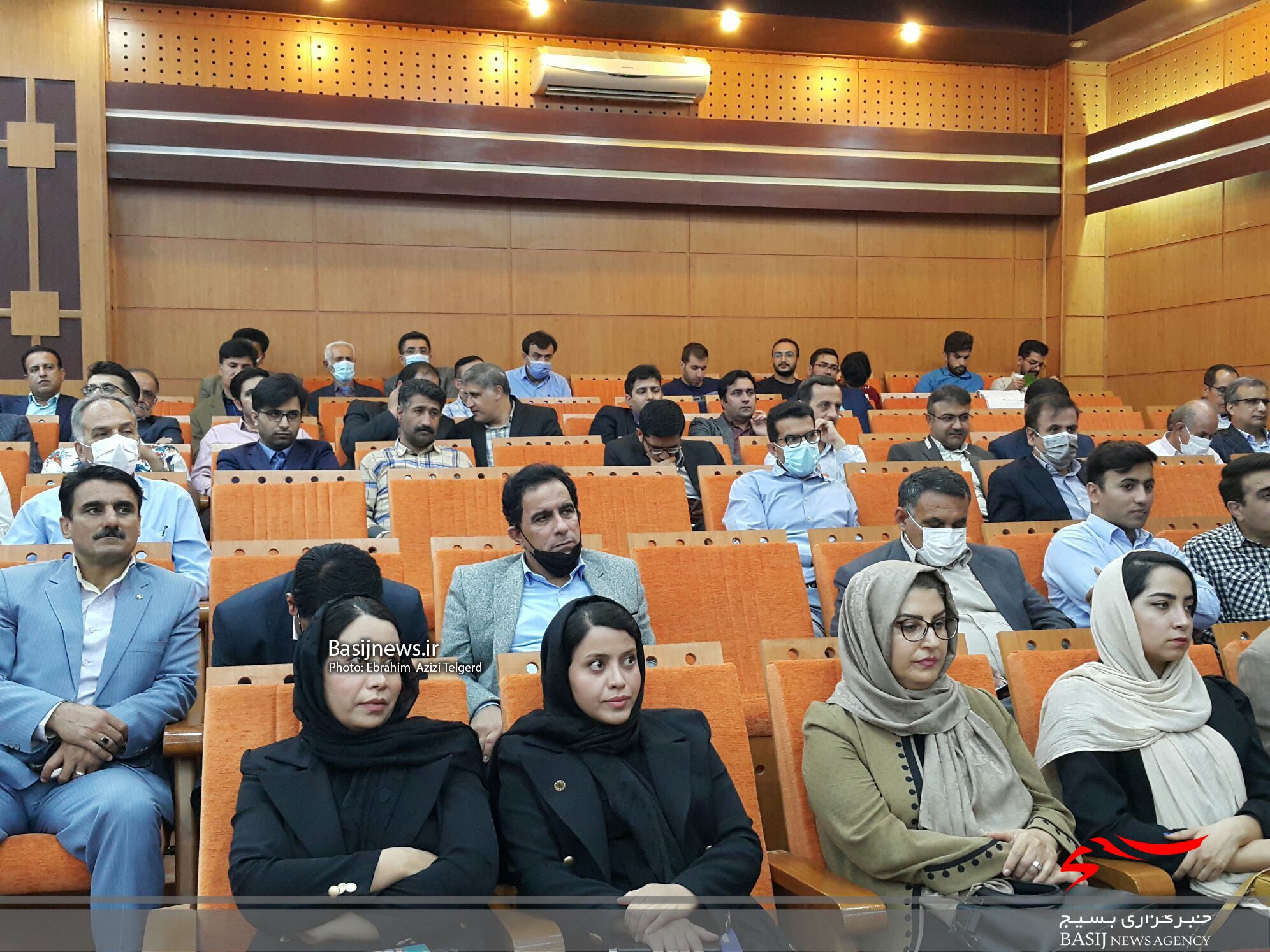 دومین آئین تکریم و الگو سازی از سرآمدان استان/ دکتر صدراله محرابی تجلیل شد