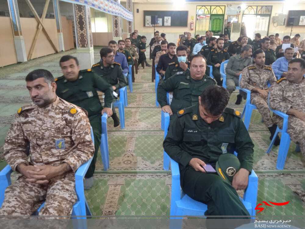 نشست آگاه سازی حقوقی در تیپ ۴۸ فتح