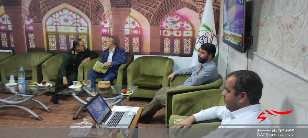 دیدار دبیر قرارگاه 19 دی با فعالان فرهنگی اجتماعی استان قم