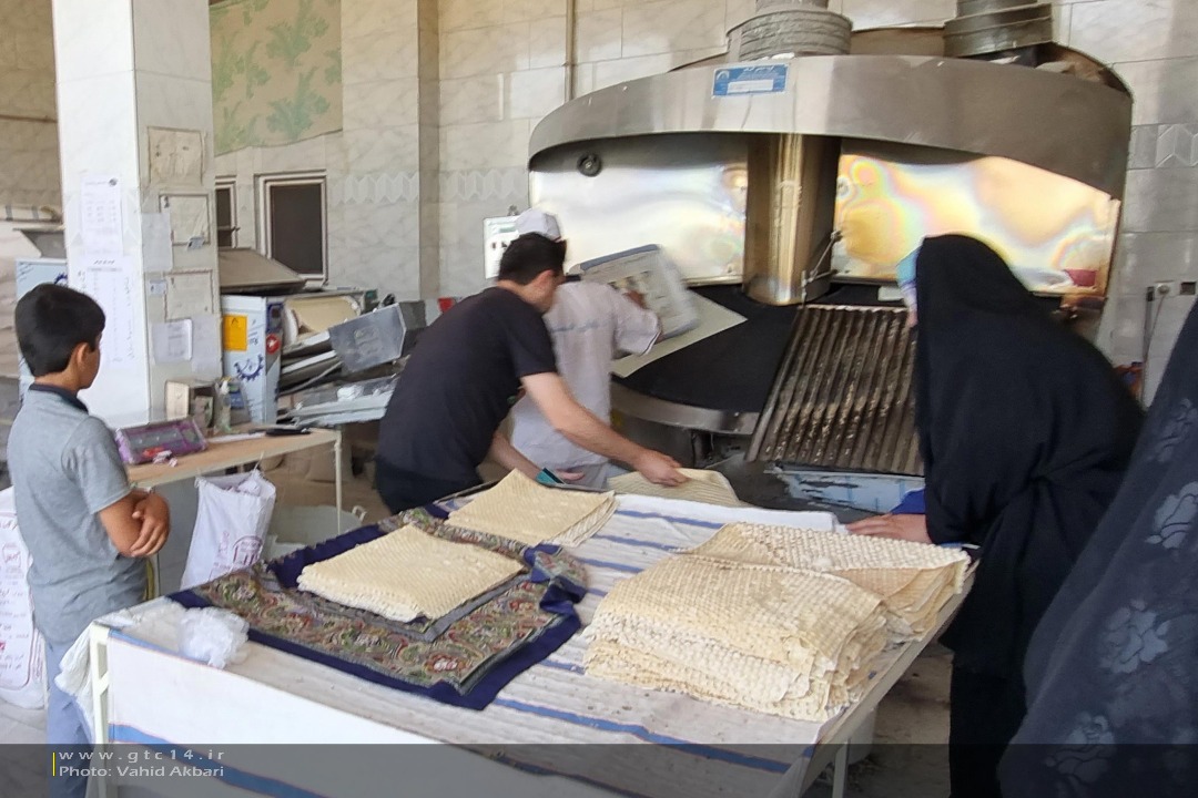 35 واحد نانوایی لواش سطح شهر زنجان دو شیفته شد