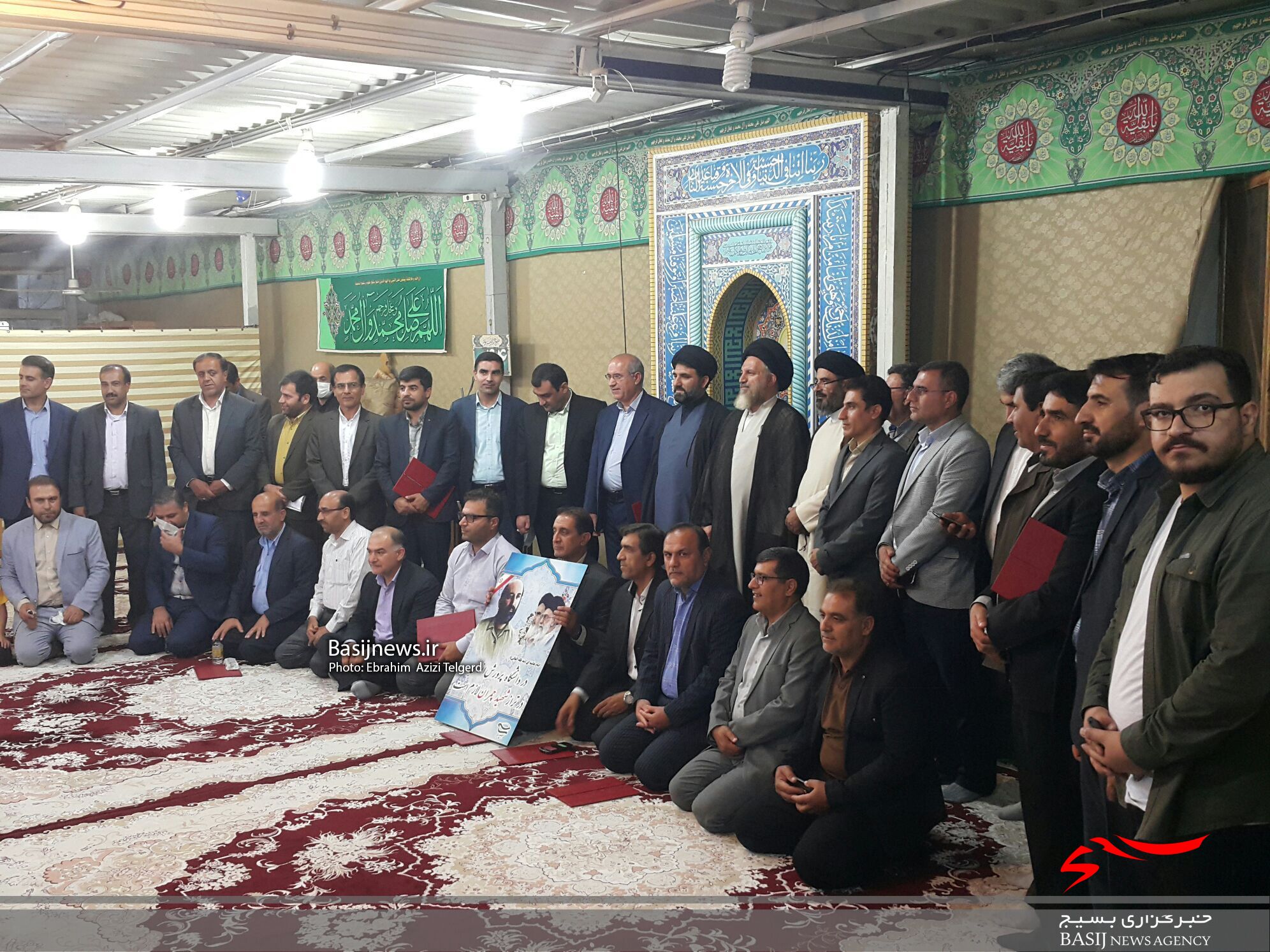 دیدار جمعی از اساتید بسیجی استان با آیت الله ملک حسینی