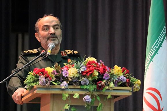 چمران مرد میدان علم و عمل بود