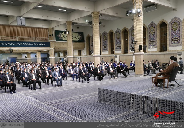 گام بلند مزدی دولت سیزدهم/ کارگران برای بهتر شدن وضعیت به مسئولان فرصت بدهند گام بلند مزدی دولت سیزدهم/ کارگران برای بهتر شدن وضعیت به مسئولان فرصت بدهند