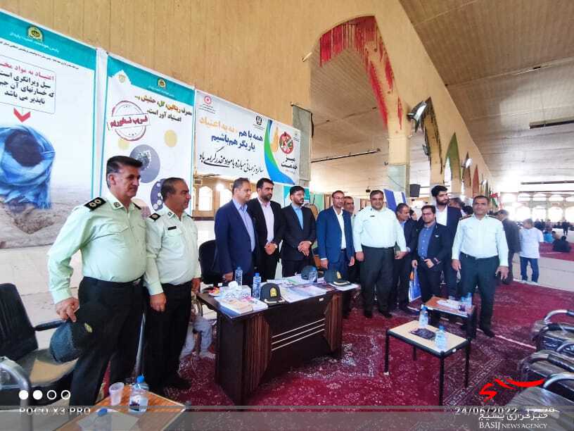 برگزاری میز خدمت مشاوره و مبارزه با موادمخدر در یاسوج
