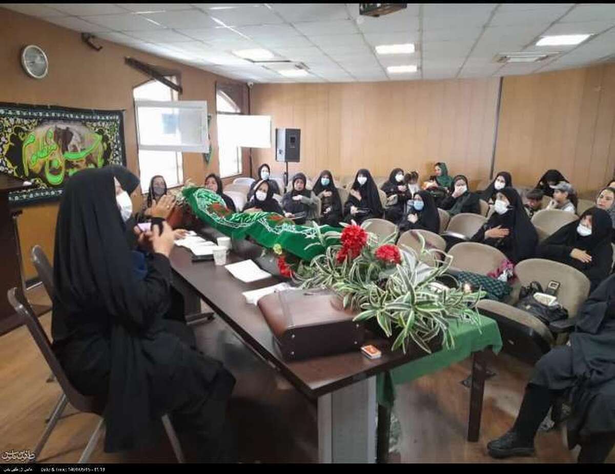 ایجاد تحول در زندگی از ویژگی های قیام عاشورا است /نخستین جهاد تبیین در مسیر عاشورا توسط حضرت زینب (س) رقم خورد
