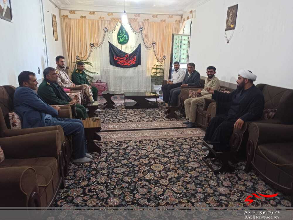 روز پر کار فرمانده تیپ ۴۸ فتح در شهرستان مارگون روز پر کار فرمانده تیپ ۴۸ فتح در شهرستان مارگون