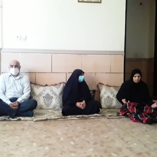 دیدار با خانواده شهداء در گناوه