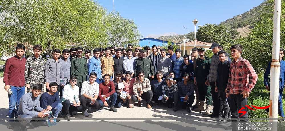 برگزاری دوره توانمندسازی فرماندهان واحدهای بسیج دانش&zwnj;آموزی در کهگیلویه&zwnj; و بویراحمد