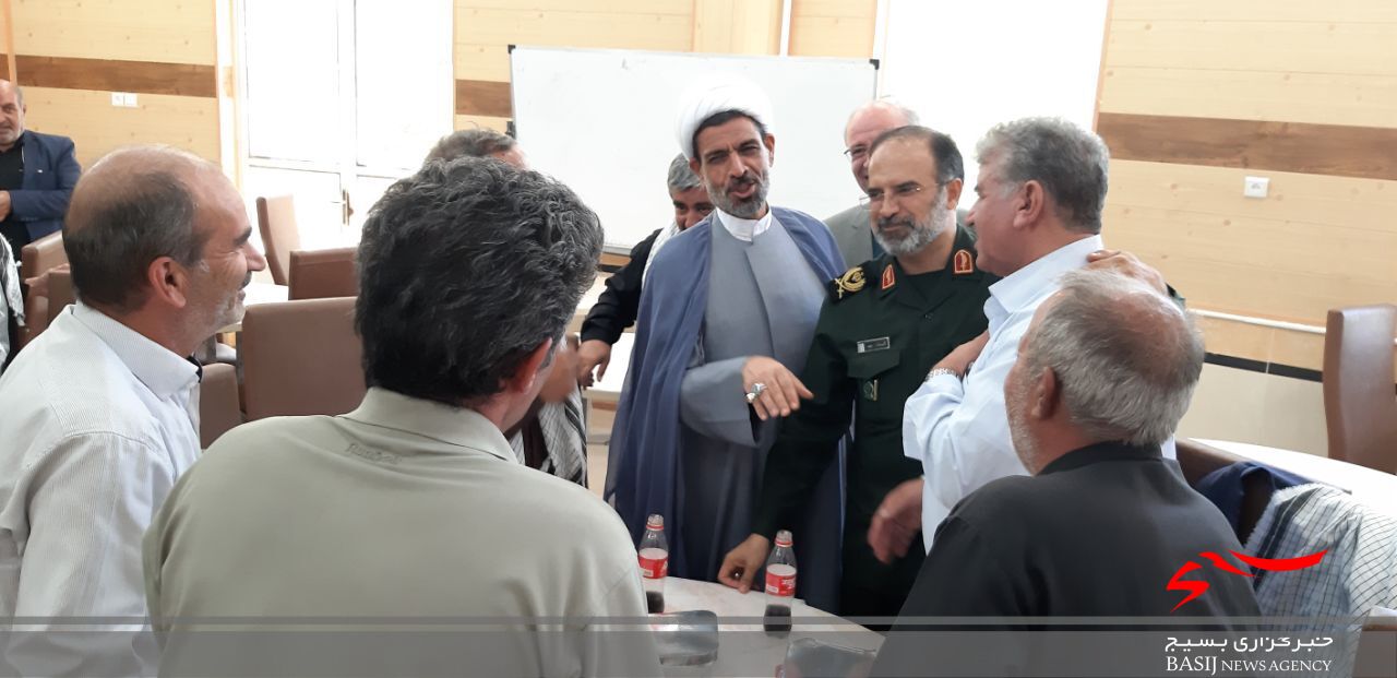 تقدیر فرمانده سپاه استان قم از آزادگان