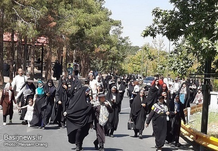 پیاده روی خانوادگی عید سعید غدیر خم در جنگل های سرخه حصار