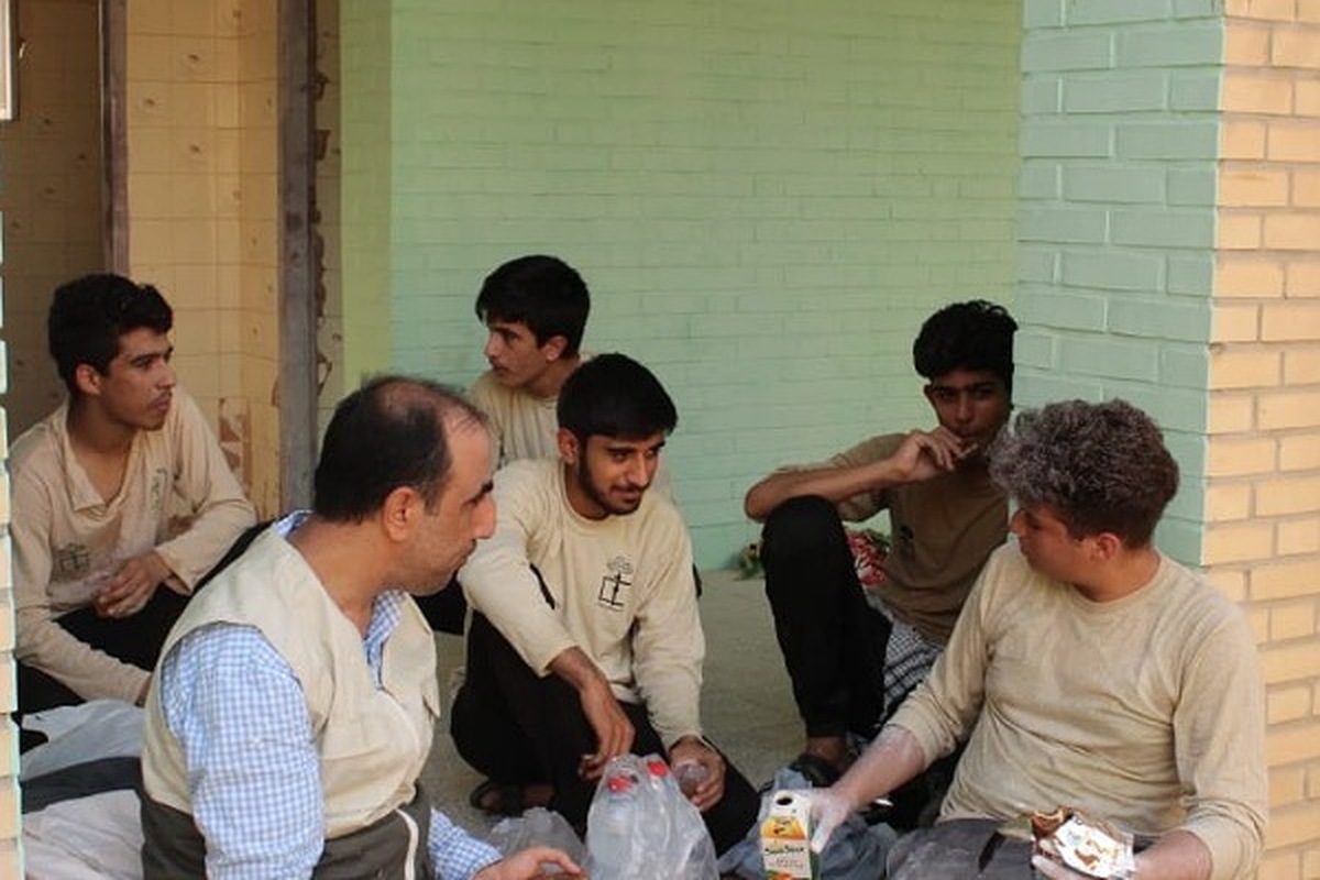 فضا ساری و بهسازی مدارس کم برخوردار شهرستان گناوه