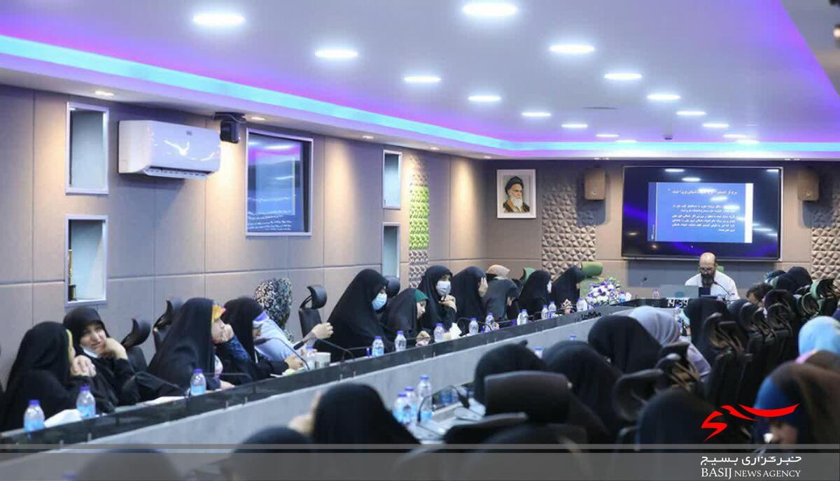 مدرسه تابستانه داستان نویسی بانوی فرهنگ آغاز به کار کرد