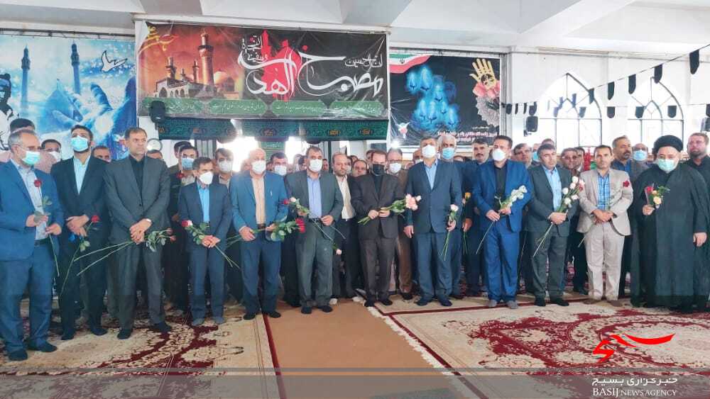 تجدید میثاق مسئولان کهگیلویه وبویراحمد با شهدا در نخستین روز از هفته دولت/ استاندار خطاب به مدیران: در هفته دولت به مردم خدمت&zwnj;رسانی بیشتری ارایه کنید