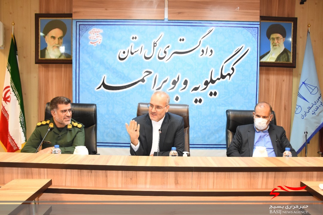 خدمات نظام جمهوری اسلامی تبیین شود