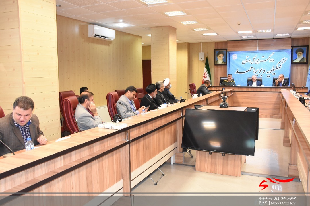 خدمات نظام جمهوری اسلامی تبیین شود
