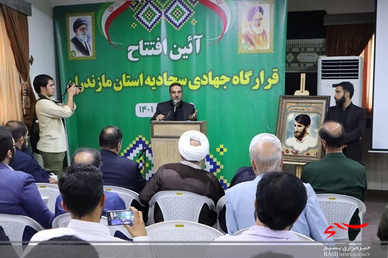 قرارگاه&zwnj;های جهادی با تفکر علوی و نهضت حسینی به جنگ فقر و محرومیت می&zwnj;روند
