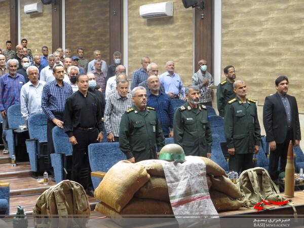 مراسم تجلیل از رزمندگان پیشکسوت در دلوار برگزار شد