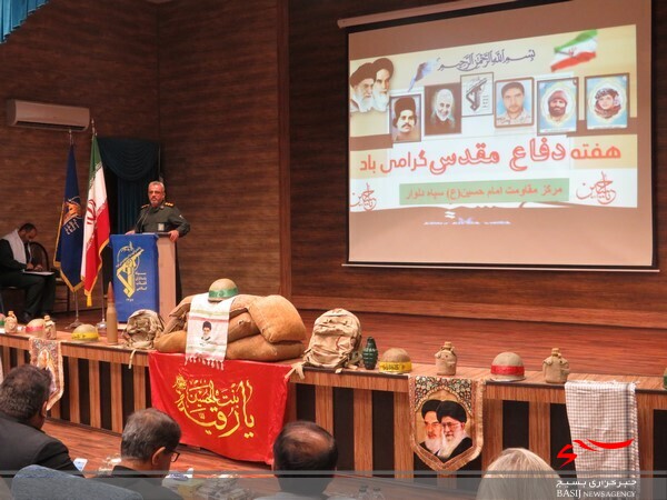 مراسم تجلیل از رزمندگان پیشکسوت در دلوار برگزار شد